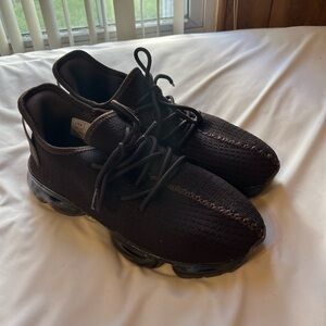 Women’s Brown Athletic Shoes, brand new, worn once.